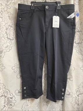 Westbound Black Zip Front Ankle Crop Jeans with Snap Hem NWT size 14